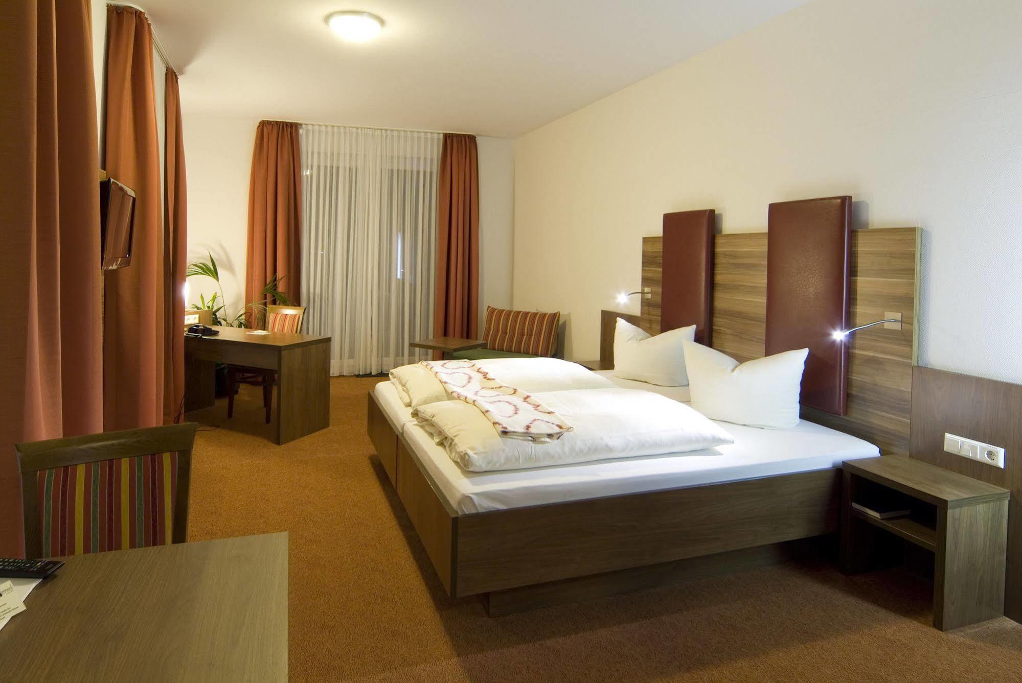 Sonneck Hotel 3*